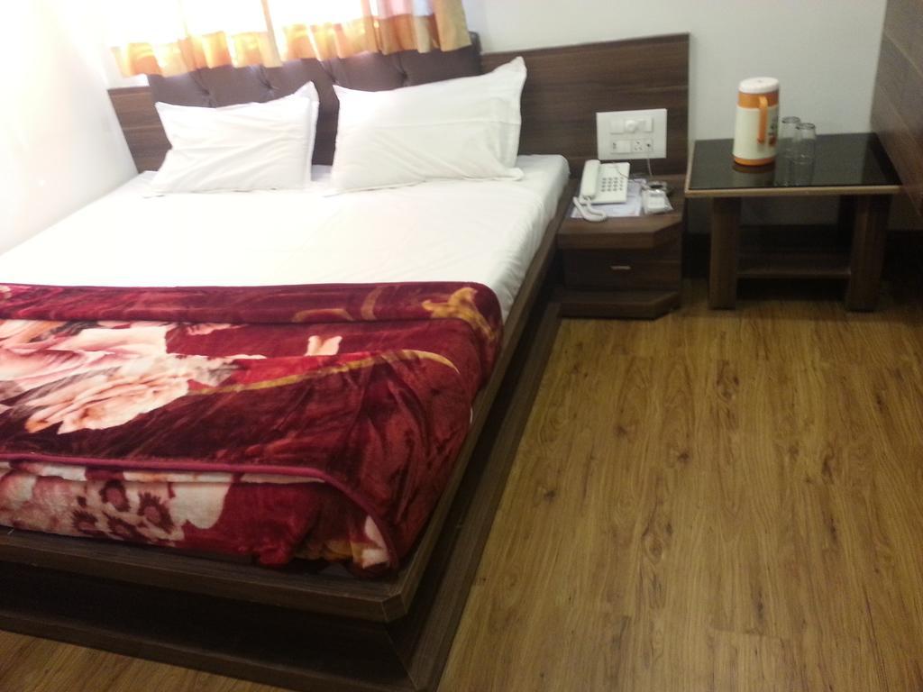 מומביי Hotel Oasis חדר תמונה